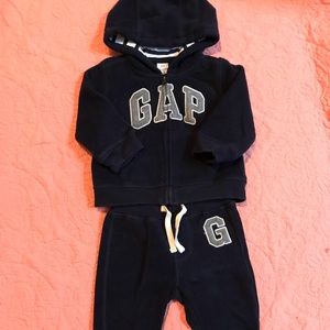 Baby Gap Fleece Track Suit Size 6-12 mo